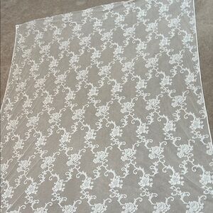 Elegant Ivory Lace Tablecloth 78x62